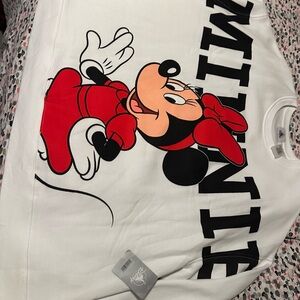 Disney Minnie Mouse White and Red Sweatshirt